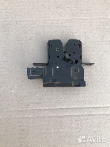 Замок стекла двери багажника Peugeot 407 SW