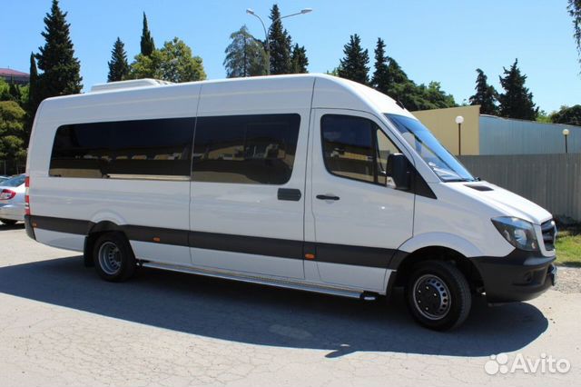 Мерседес v class 8 местный. Сочинский автобус. Трансфер минивэн абхазия. Mercedes sprinter lux сочи. Микроавтобус мерседес спринтер абхазия.