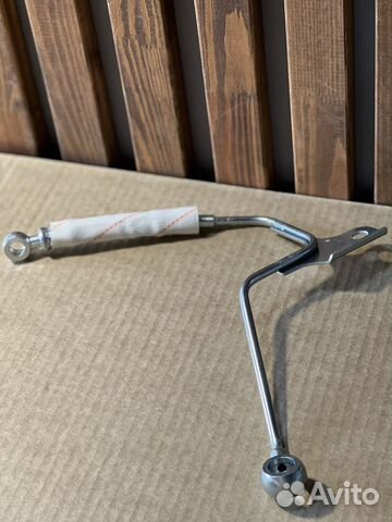 Трубка подачи масла на вакуумный насос NQR75 NQR71