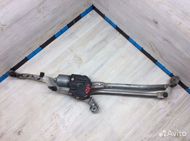 Трапеция стеклоочистителей Mercedes Benz E-Klasse