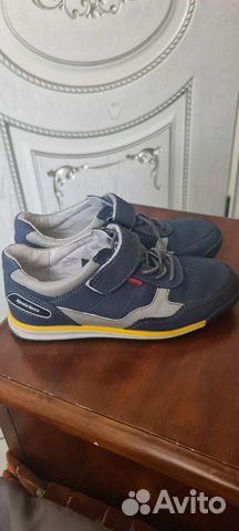 Кроссовки детские