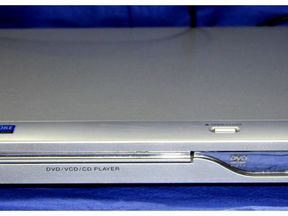 DVD Player LG DKE575XB б/у. Пульта нет