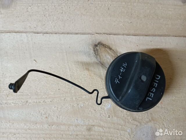 Крышка топливного бака на Toyota Prado