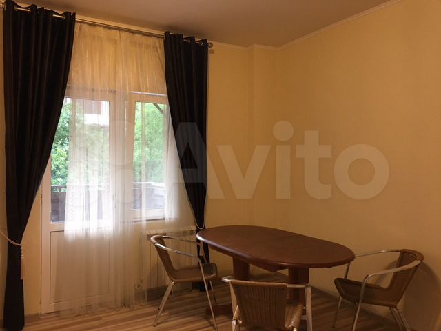 1-к. квартира, 50 м², 2/4 эт.