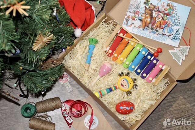 Новые музыкальные игрушки - дудочка, маракас