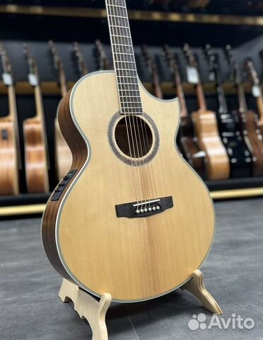 Электроакустическая гитара баритон Cort (новая)