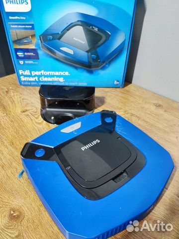 Робот-пылесос Philips