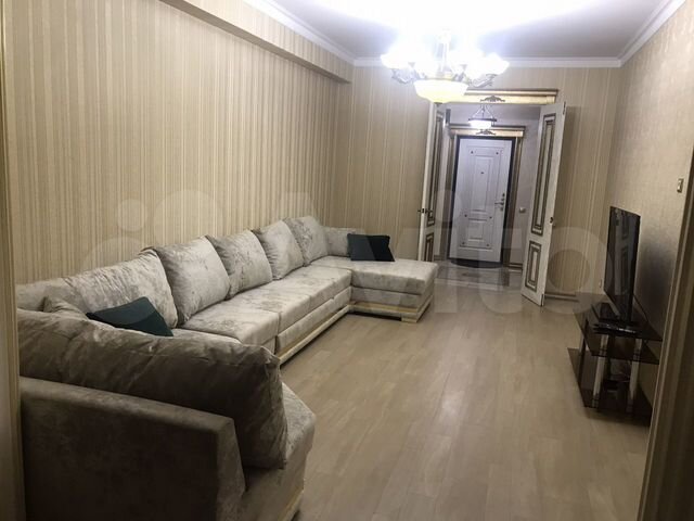 2-к. квартира, 120 м², 3/10 эт.