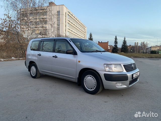 Toyota Succeed 1.5 AT, 2009, 291 300 км