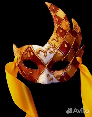 Венецианская карнавальная маска 