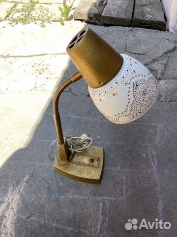 Лампа настольная