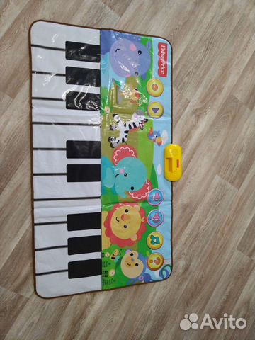 Развивающий коврик fisher price с пианино