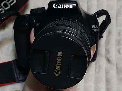 Зеркальный фотоаппарат Canon/ вспышка
