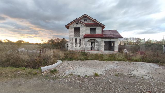Дом 154 м² на участке 7,5 сот.