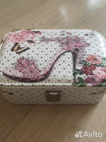 Шкатулка для украшений новая