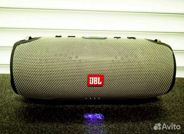 Колонка JBL