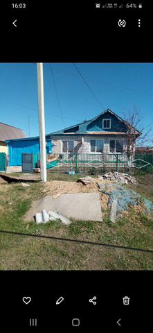 Дом 69 м² на участке 8 га