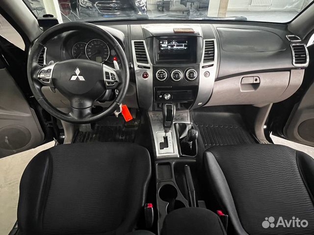 Mitsubishi Pajero Sport 2.5 AT, 2012, 241 000 км