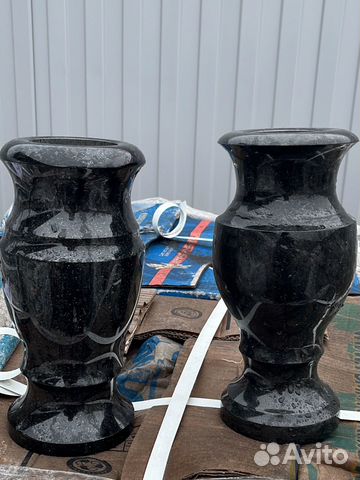 Вазы из габбро