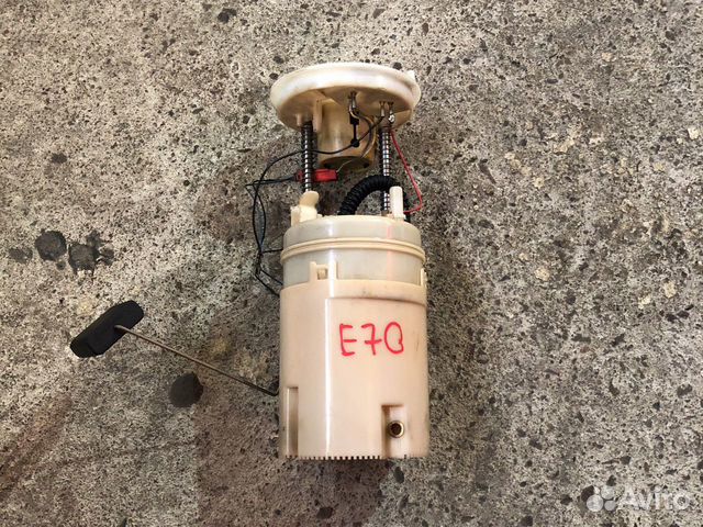 топливный насос бмв x5 e70. 0 бензин. топливный насос бмв x5 e70. топливный насос e70 со сменным фильтром. модуль насос бмв е70.