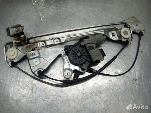 Стеклоподъемник передний левый Cadillac Cts 2010