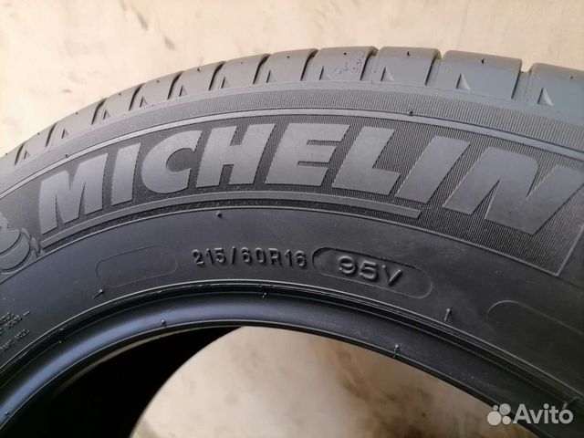 Michelin Energy Saver + 215/60 R16 95V