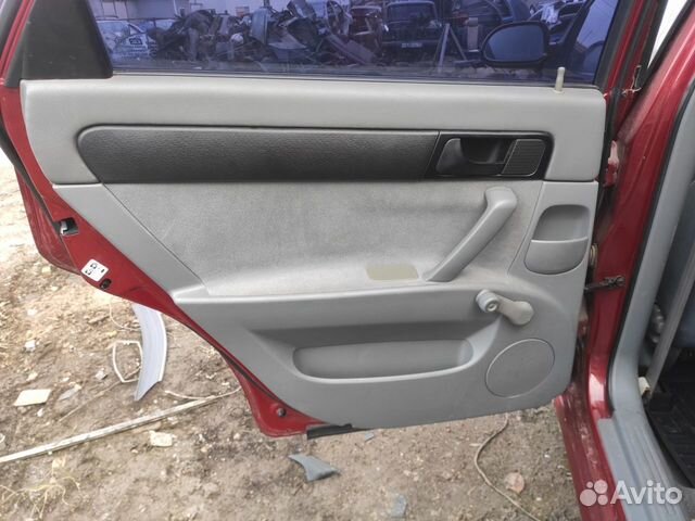 Обшивка двери шевроле лачетти седан. Боковина багажника левая scenic 3. Дверные карты шевроле лачетти хэтчбек. 20 динамики в шевроле лачетти седан. Обшивка двери лачетти хэтчбек.
