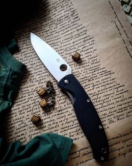 Складной нож Spyderco Resilience