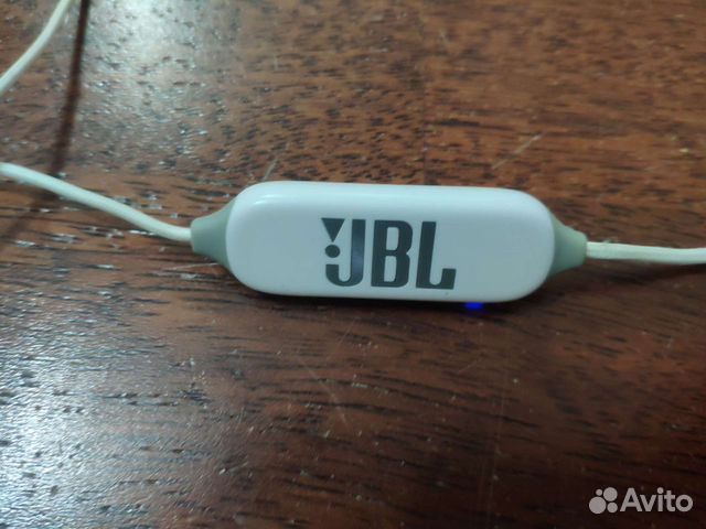 Беспроводные наушники JBL E25BT вкладыши