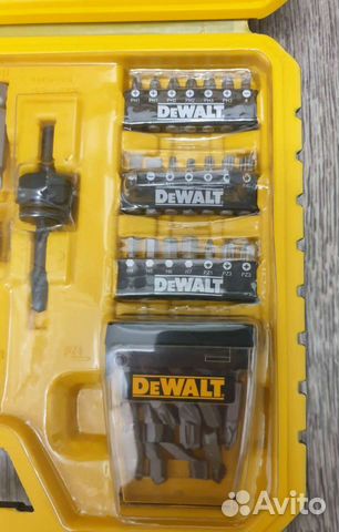 Набор оснастки DeWalt 100 предметов