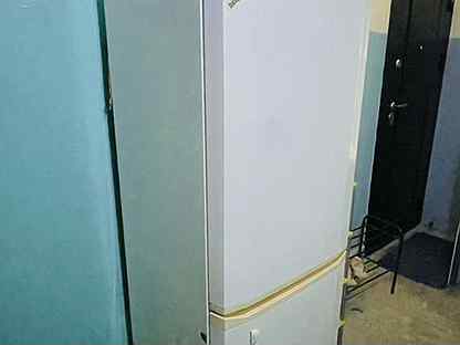 Холодильник ardo 1,9м