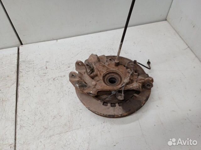 Кулак поворотный задний правый Volkswagen Touareg