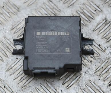 Блок контроля давления в шинах Audi A4 (B8) 2007)