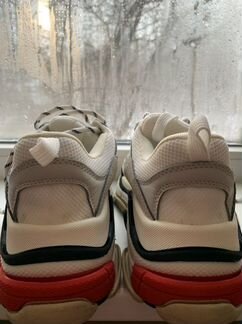 Кроссовки 36р