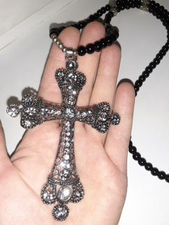 Большой крест с камнями