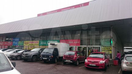 Торговое помещение, 200 м²