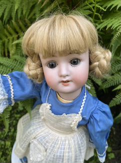 Кукла антикварная Max Oscar Arnold