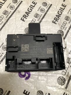 Блок двери пассажира Skoda Octavia A7 5Q4959392