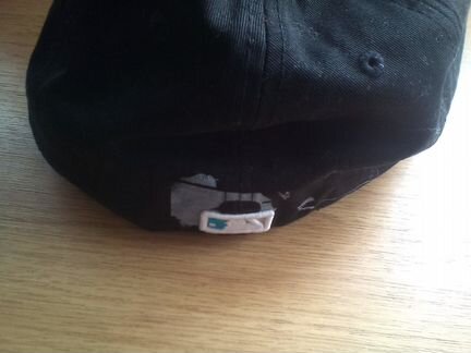 Бейсболки New Year и Pistons