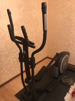 Эллиптический тренажер
