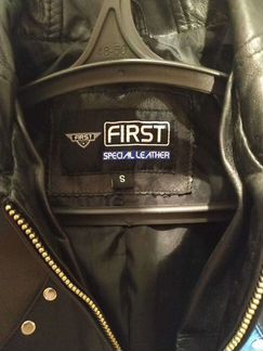 Кожаный женский плащ First S 42р