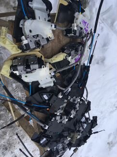 Mercedes w204 w212 x204 замок двери