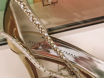 Босоножки Stuart Weizmann