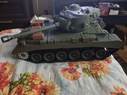 Радиоуправляемый танк