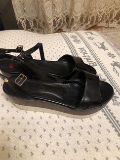 Босоножки итальянские Moschino