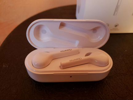 Наушники Huawei Freebuds lite