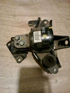 Опора двигателя Hyundai Elantra J4
