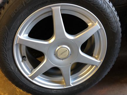 Комплект зимний Nokian Hakkapeliitta8 205/55/16