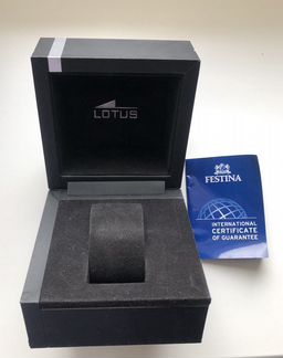 Коробка фирменная от часов lotus