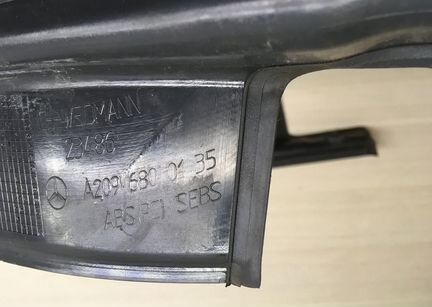 Накладки порога на Mercedes W209